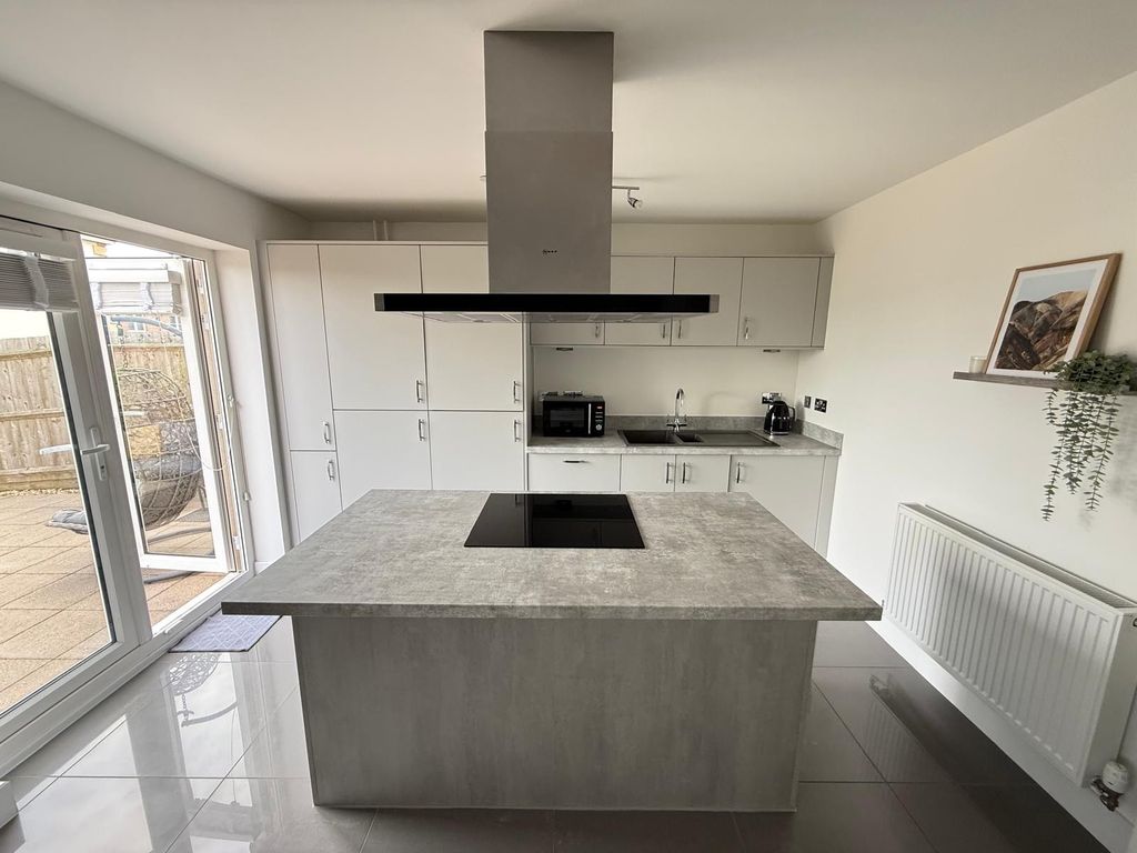 Additional image 3 of 4 bed detached house for saleGlamorgan Green, Llandarcy, Neath, Neath Port Talbot. SA10