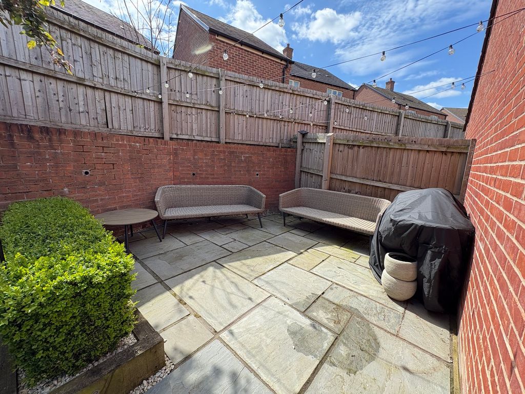 Additional image 13 of 3 bed semi-detached house for saleDale Close, Lutterworth LE17
