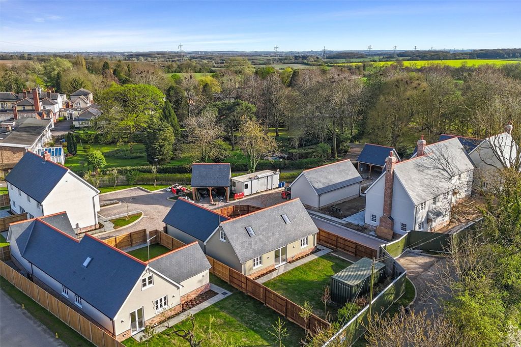 4 bed detached house for saleHigley Close, South End, Perry Green, Much Hadham, Hertfordshire SG10