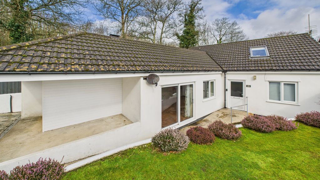3 bed detached house for saleCardinnis Road, Penzance TR18