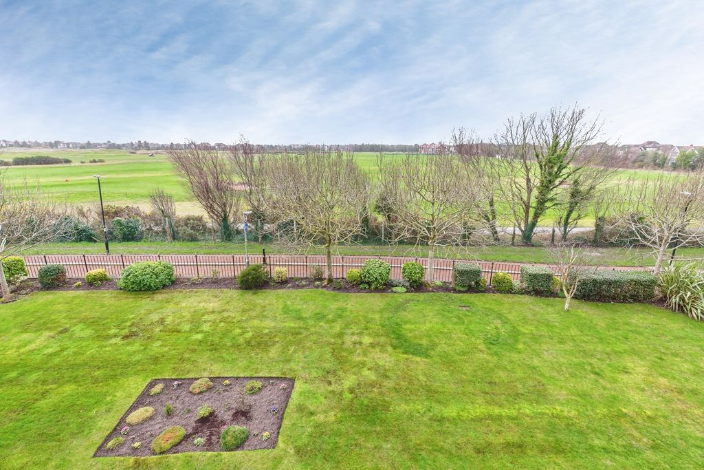 Additional image 23 of 2 bed flat for saleSunningdale Court, Lytham St. Annes, Lancashire FY8