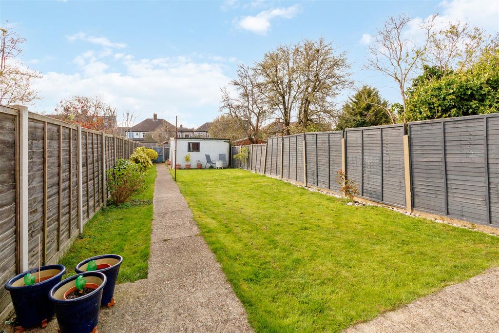 Additional image 6 of 4 bed property for saleWestcroft Gardens, Morden SM4
