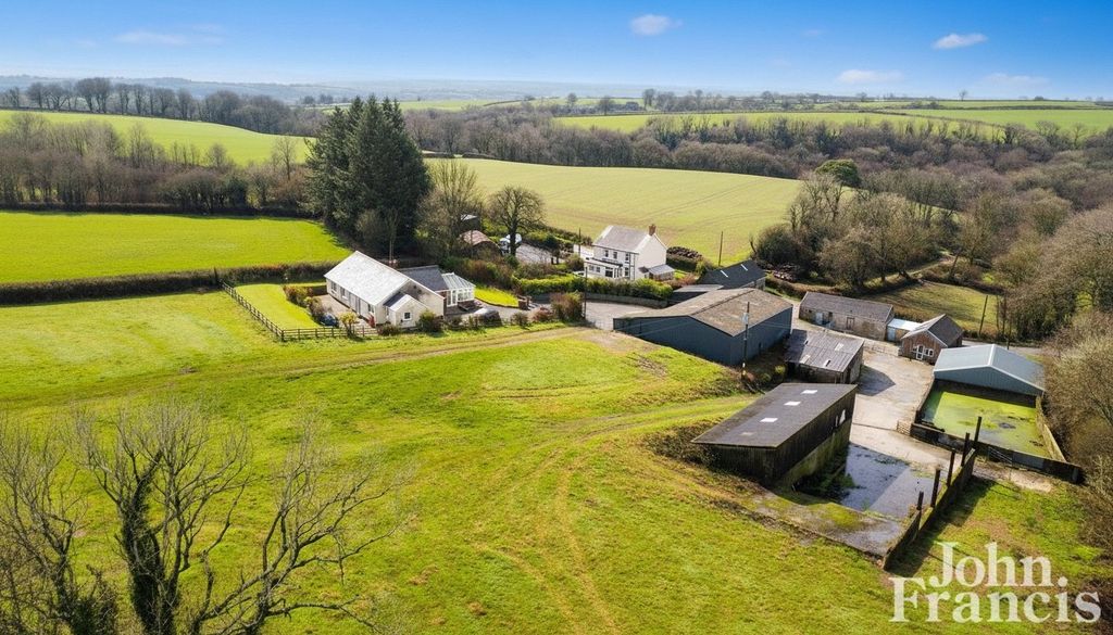 5 bed detached house for salePrinces Gate, Narberth, Pembrokeshire SA67 photo 3