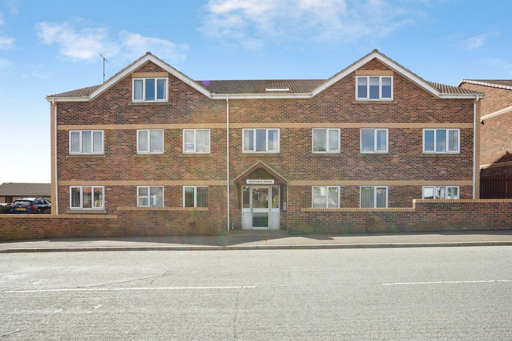 3 bed flat for saleOwlcotes Road, Pudsey LS28