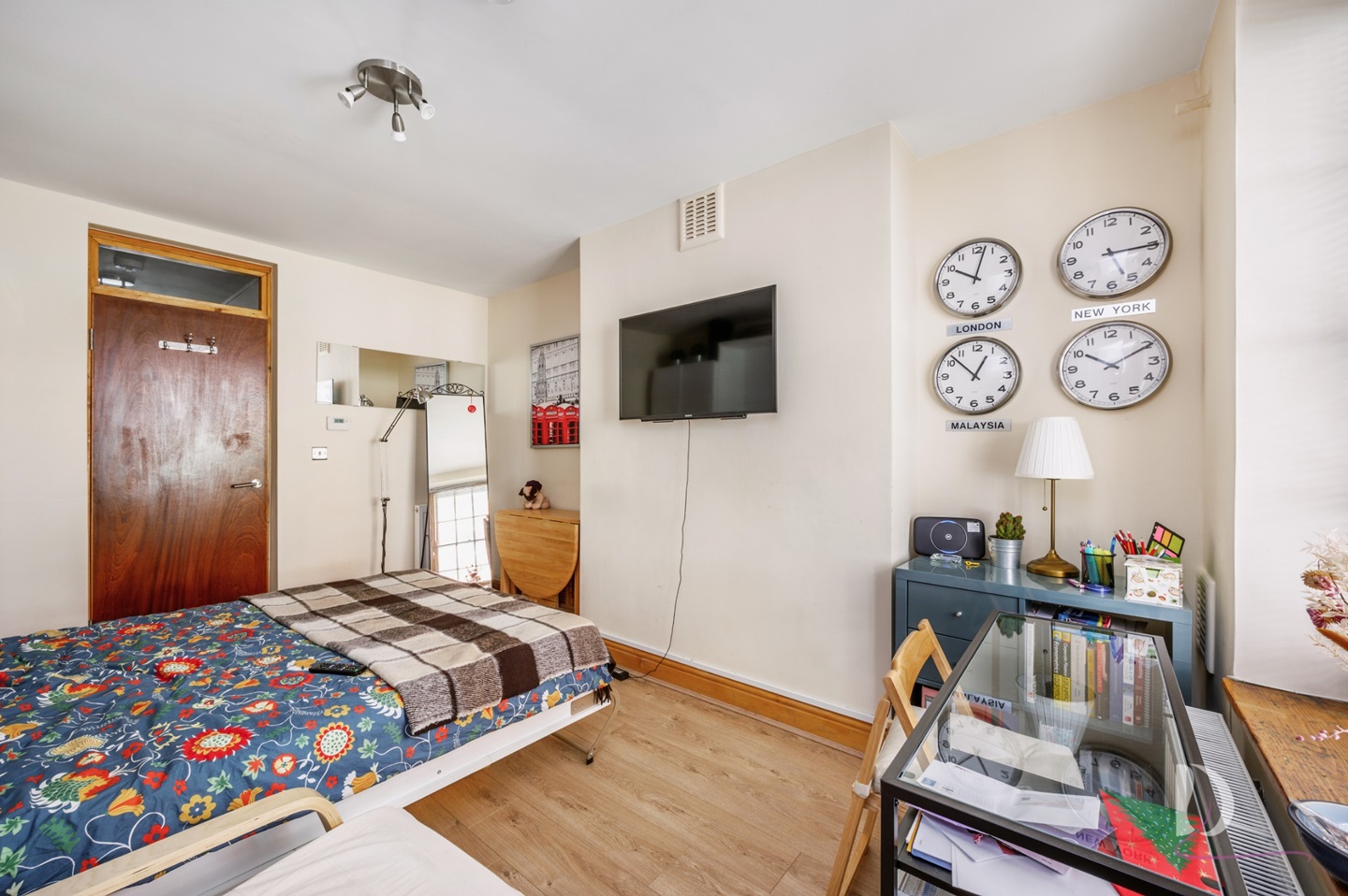 Studio Flat, Beaumont Buildings, WC2B, N1 7GU photo 4