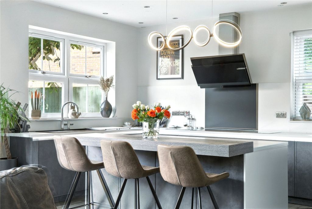 Additional image 4 of 5 bed semi-detached house for saleLondon Road, Stapeley, Nantwich, Cheshire CW5