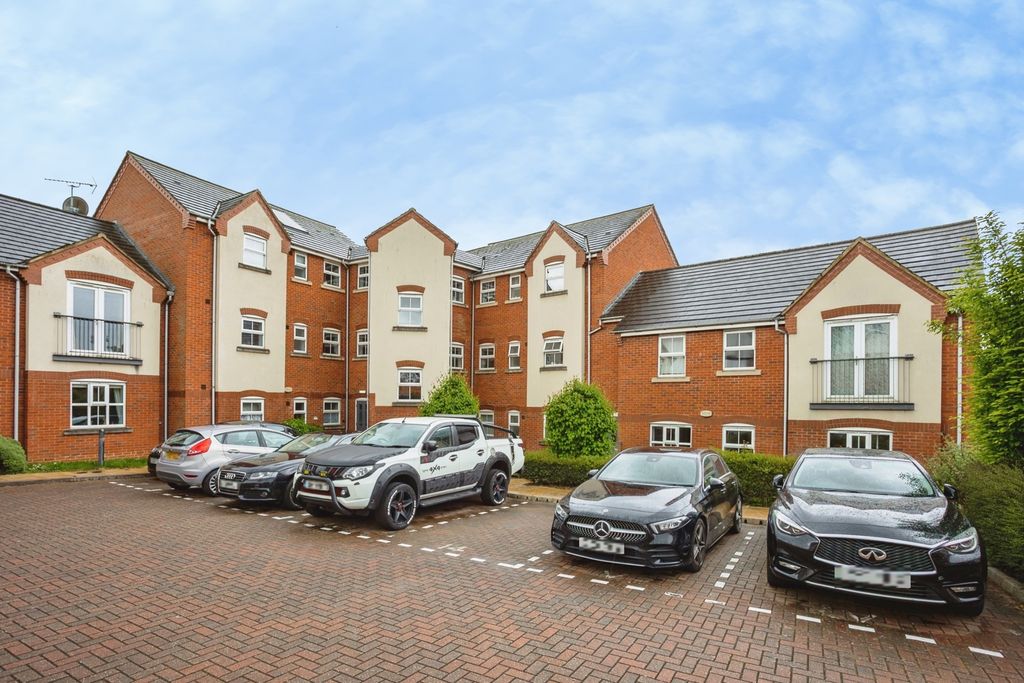 2 bed flat for saleHooks Close, Leicester, Leicestershire LE7