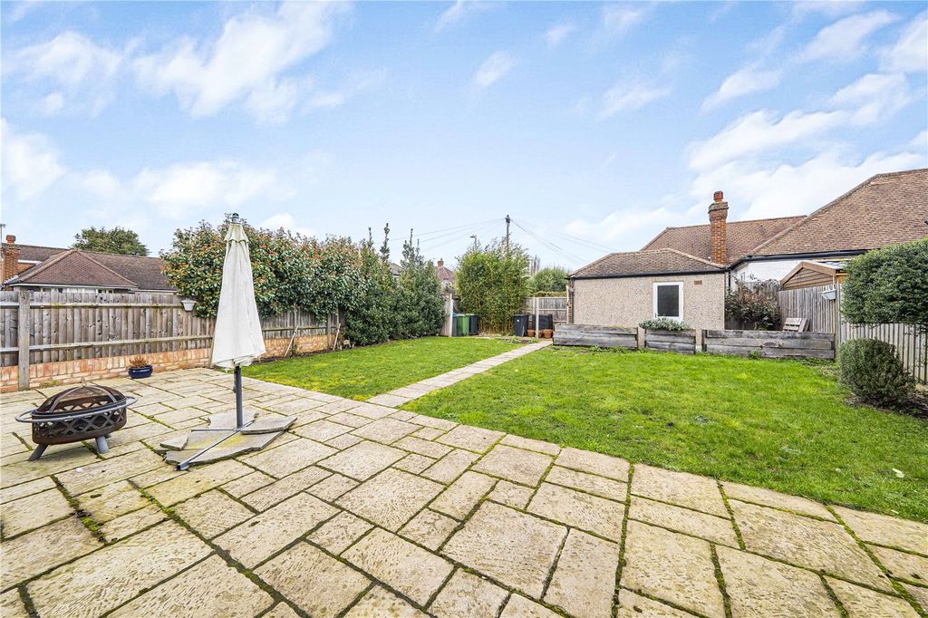 Additional image 20 of 5 bed semi-detached house for saleMatlock Way, New Malden KT3