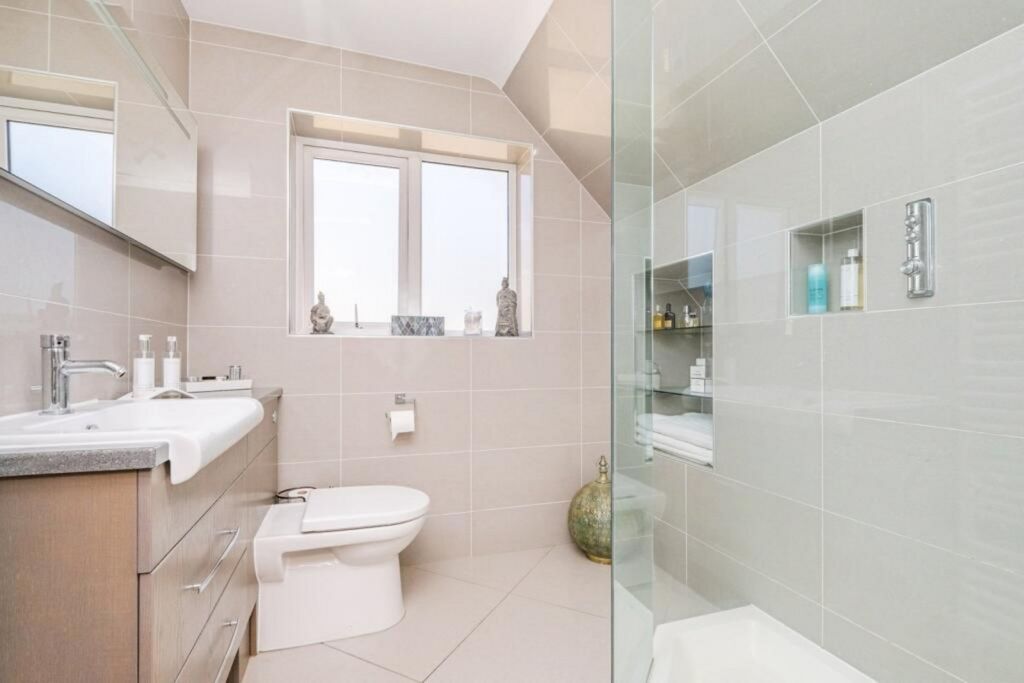 Additional image 7 of 4 bed detached house for saleThe Fairway, Midhurst GU29