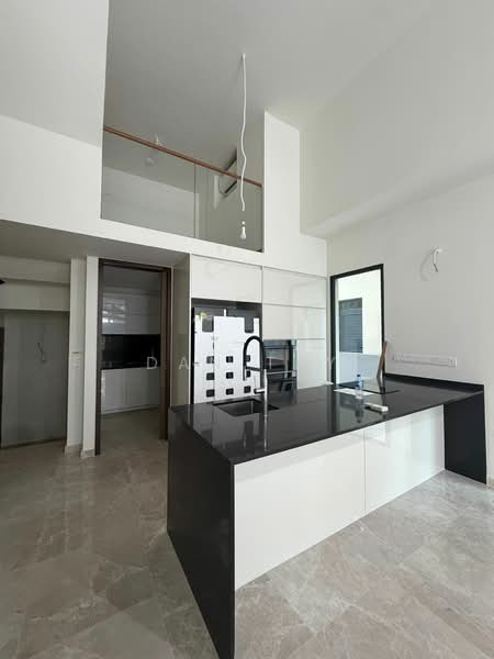 100 Belgravia Drive photo 5