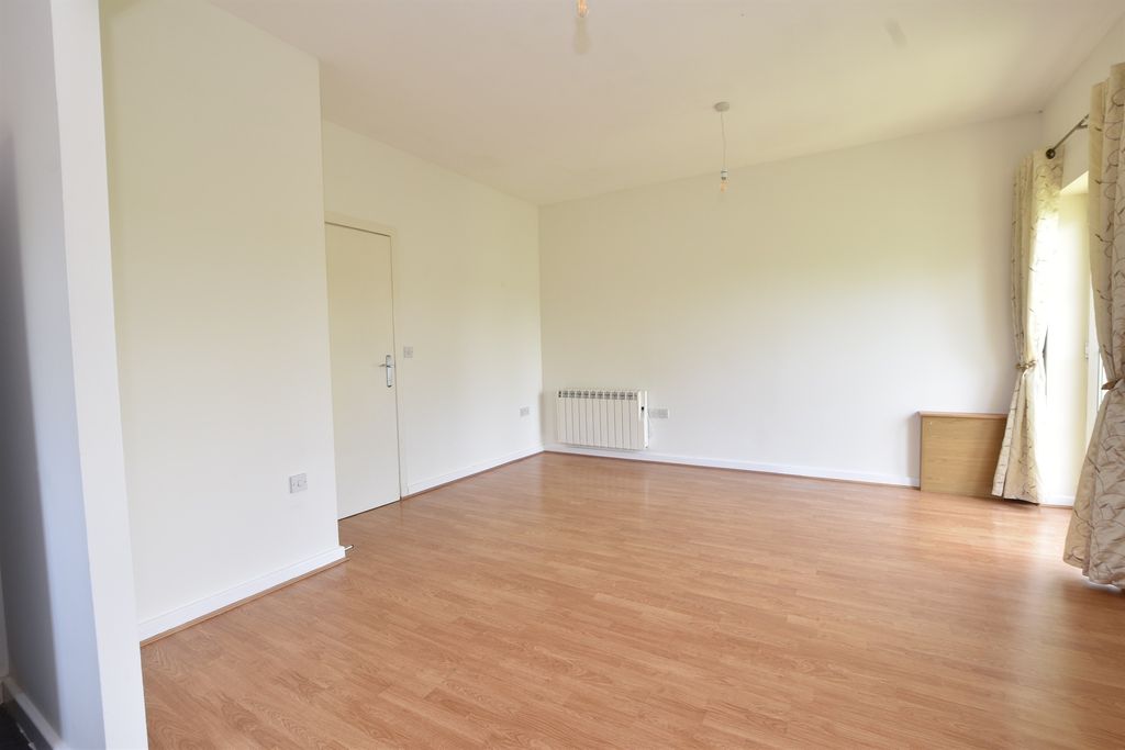 2 bed flat for saleStanbridge Road, Leighton Buzzard LU7 photo 5