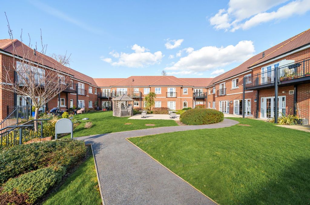 Additional image 10 of 1 bed flat for saleThe Retreat, Princes Risborough HP27