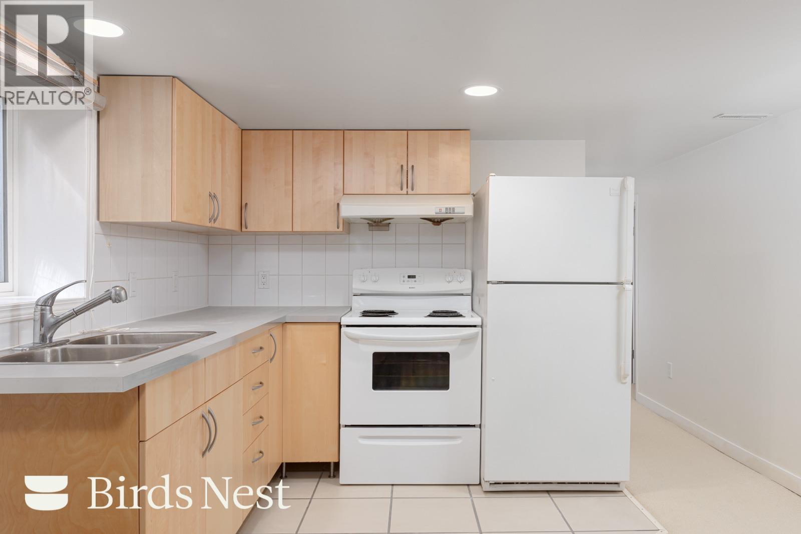 Lower 2910 W 24TH AVENUE