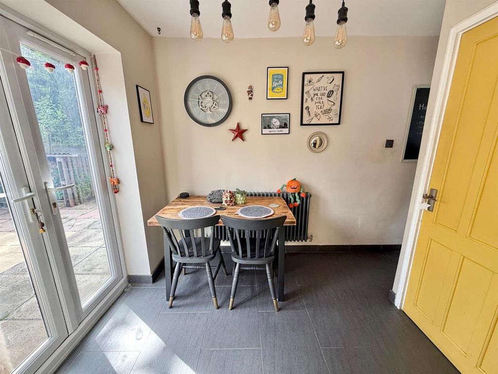 Additional image 7 of 2 bed terraced house for saleWarwick Road, Macclesfield SK11