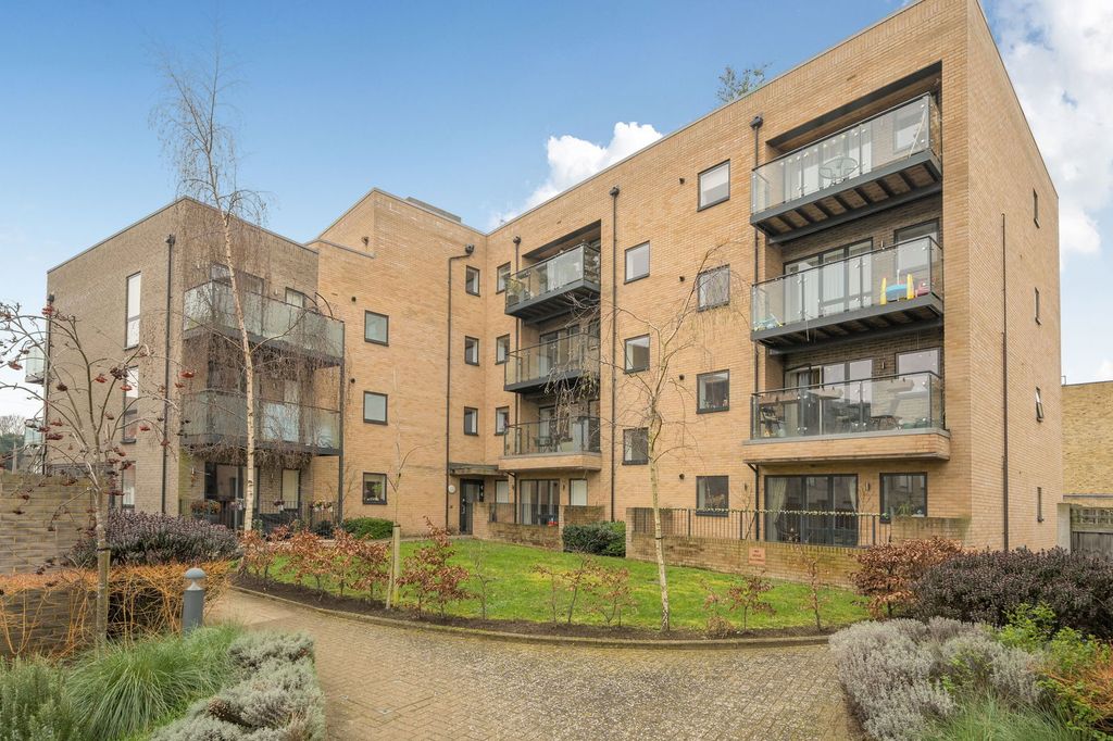 Additional image 17 of 2 bed flat for saleBruce Grove, Orpington BR6