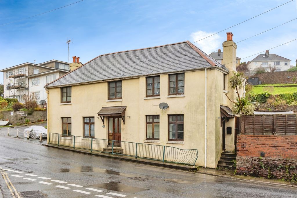 4 bed flat for saleColley End Road, Paignton TQ3