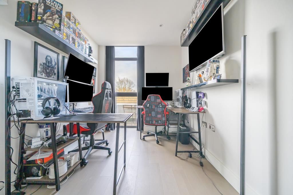 Additional image 7 of 2 bed flat for saleNewbury, Berkshire RG14