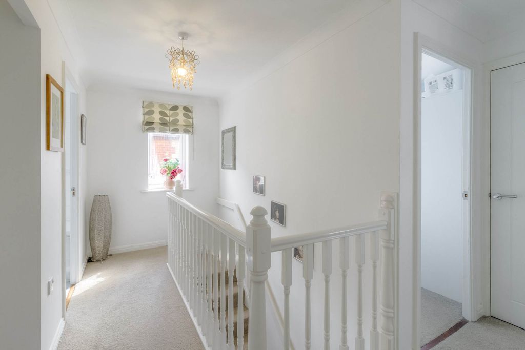 Additional image 14 of 4 bed detached house for salePennycress Way, Newport Pagnell MK16
