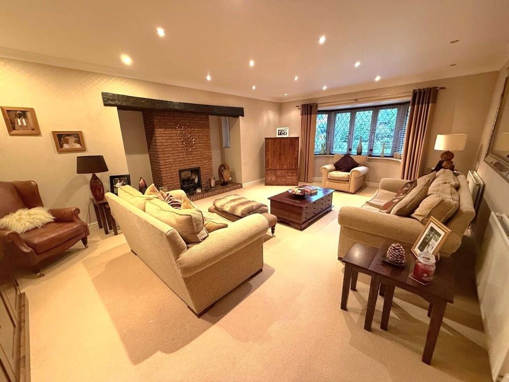 Additional image 2 of 4 bed detached house for saleShoal Creek, Collingtree Park, Northampton NN4