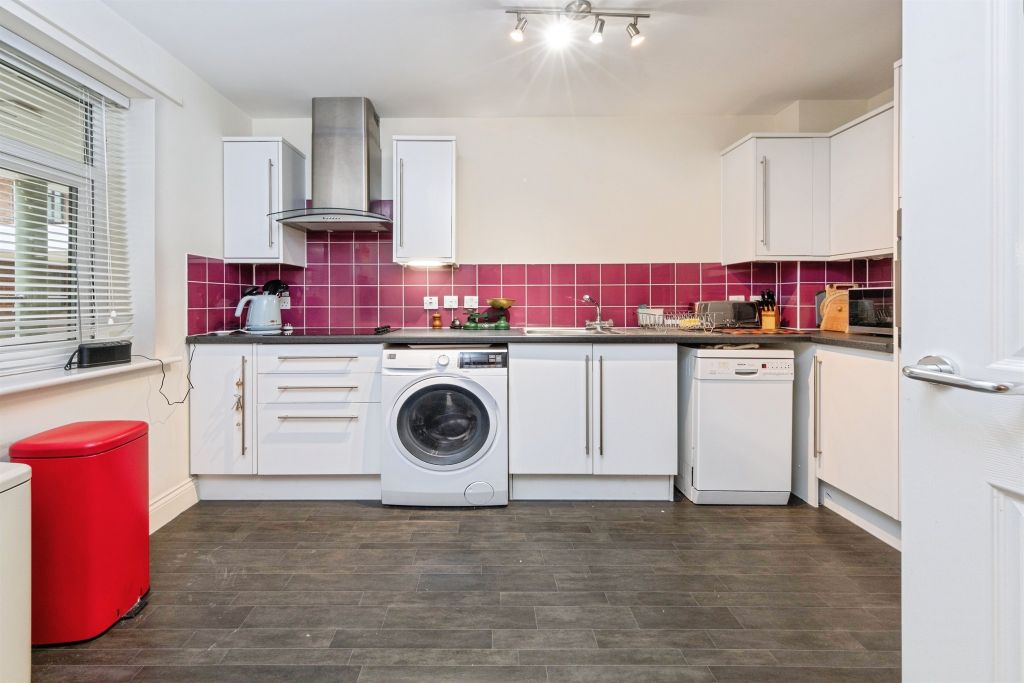Additional image 5 of 2 bed flat for saleWestbury Lane, Newport Pagnell MK16