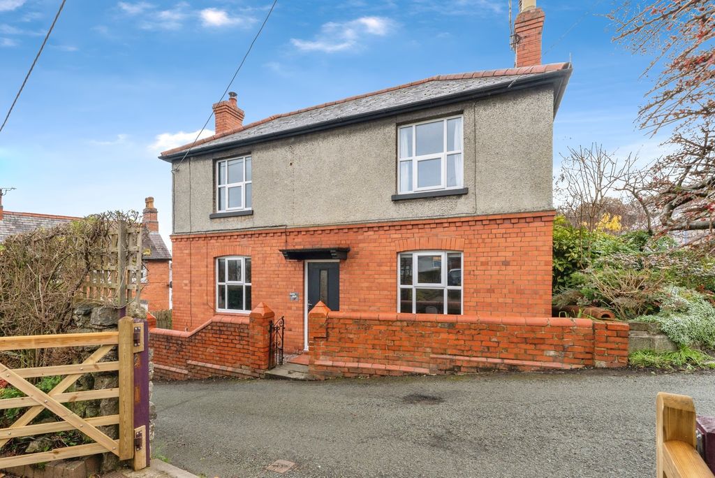 2 bed detached house for saleMethodist Hill, Froncystyllte, Llangollen LL20