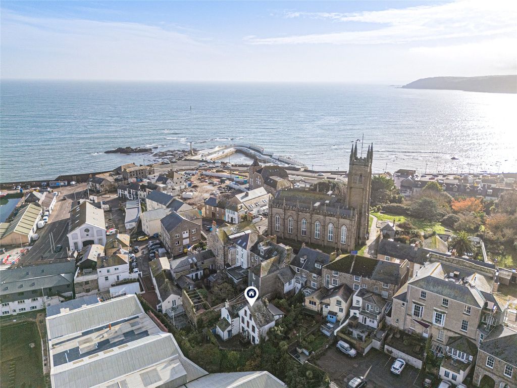 3 bed semi-detached house for saleChapel Street, Penzance, Cornwall TR18
