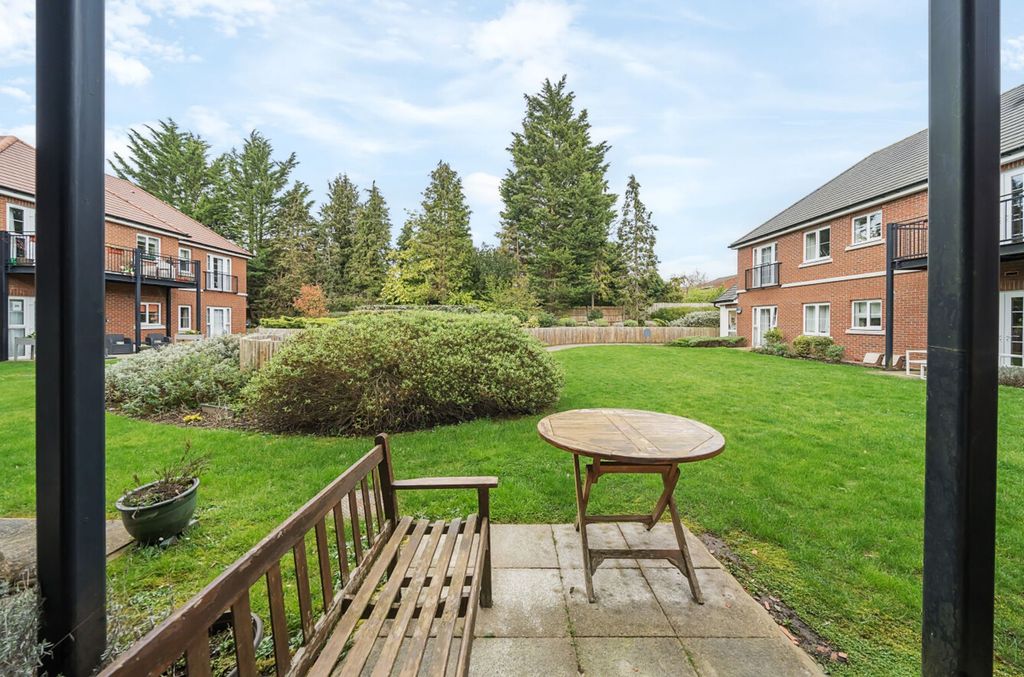 Additional image 7 of 2 bed flat for saleEaves Court, Princes Risborough HP27