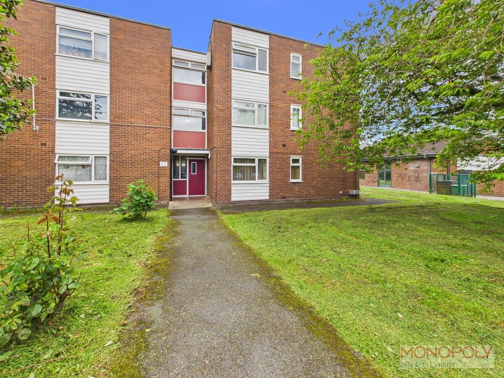 1 bed flat for saleOverton Way, Wrexham LL12
