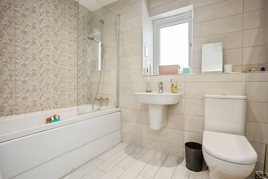 Additional image 16 of 6 bed detached house for saleThreadneedle Way, Newark NG24