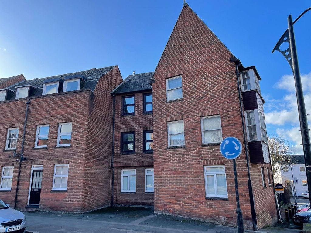 Additional image 13 of 2 bed flat for saleHigh Street, Newport Pagnell MK16