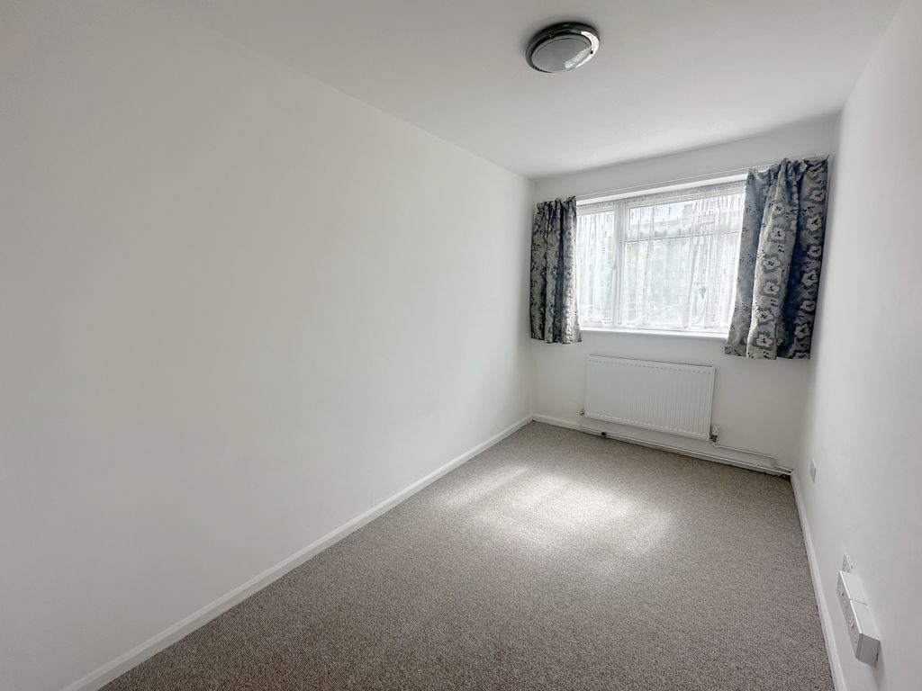 Additional image 9 of 2 bed maisonette for saleDugdale Hill Lane, Potters Bar EN6