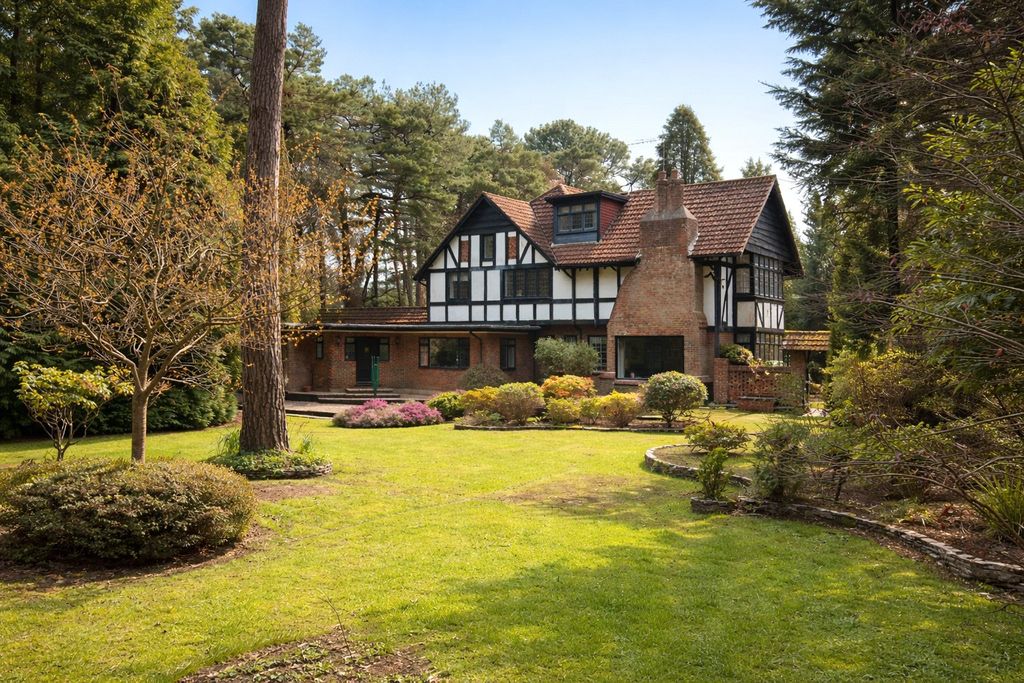 4 bed detached house for saleSpencer Road, Poole, Dorset BH13