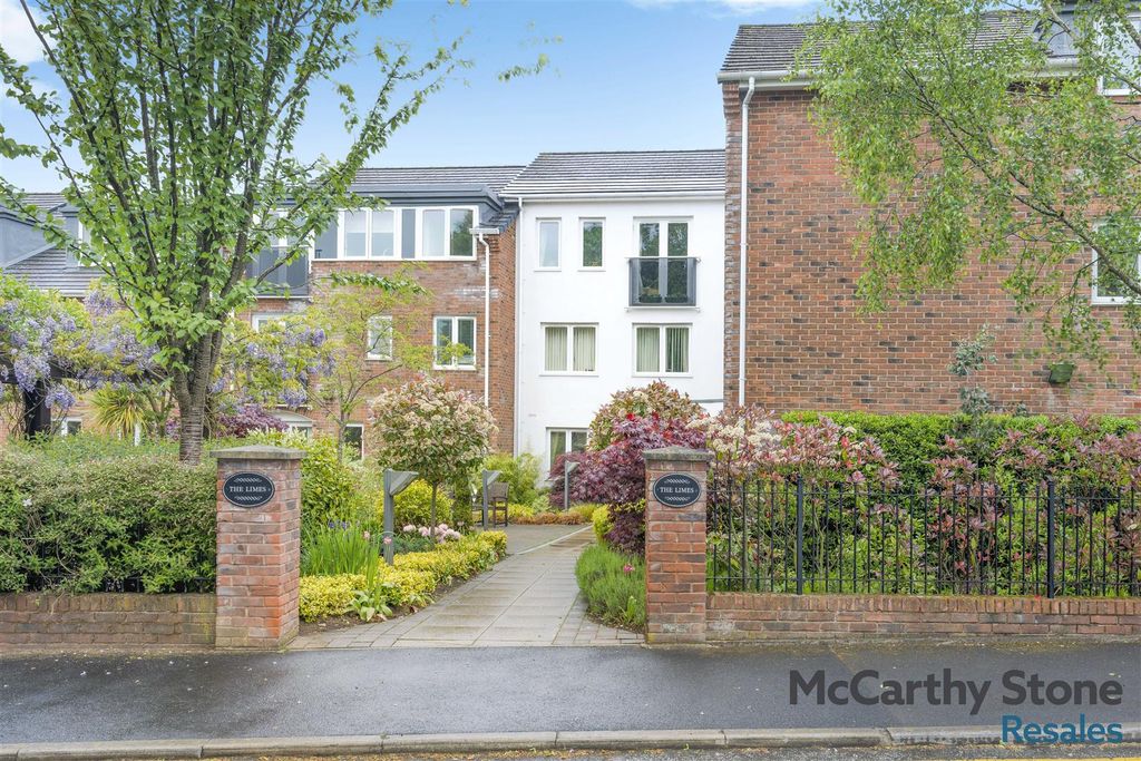 1 bed flat for saleBooths Hill Close, Lymm WA13