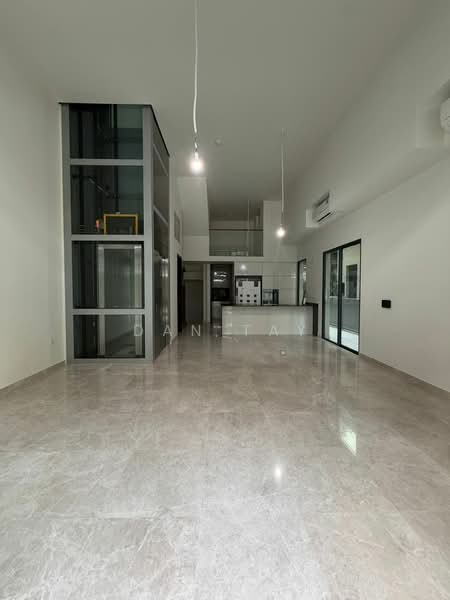 100 Belgravia Drive