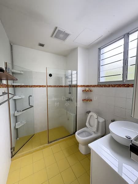 Master Bedroom @ Sixth Ave MRT photo 3