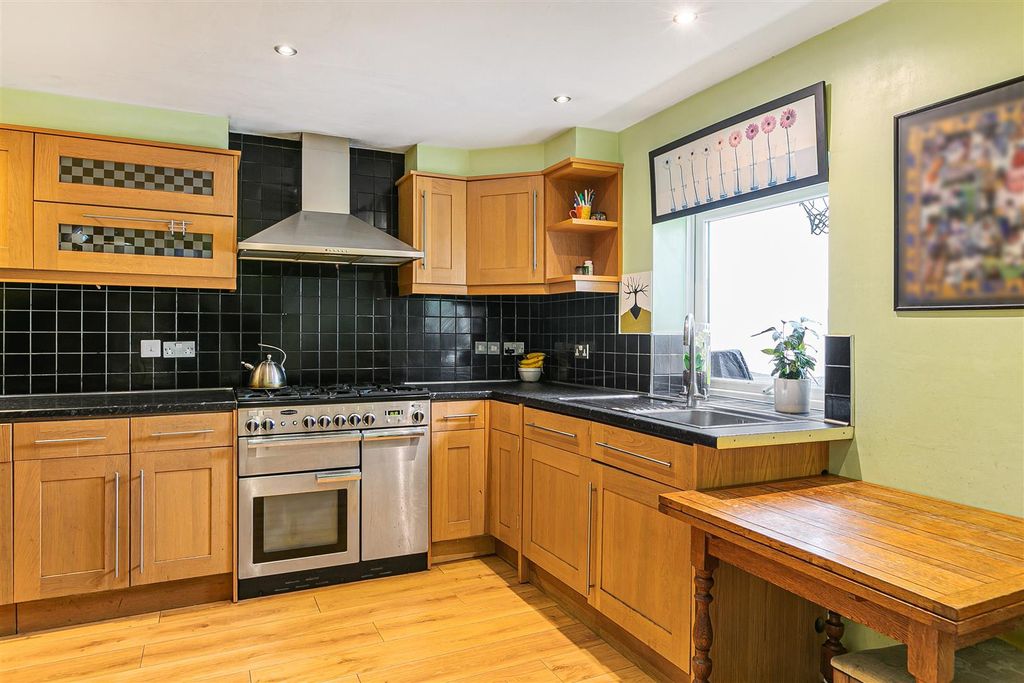 Additional image 31 of 5 bed terraced house for saleClarence Avenue, New Malden KT3