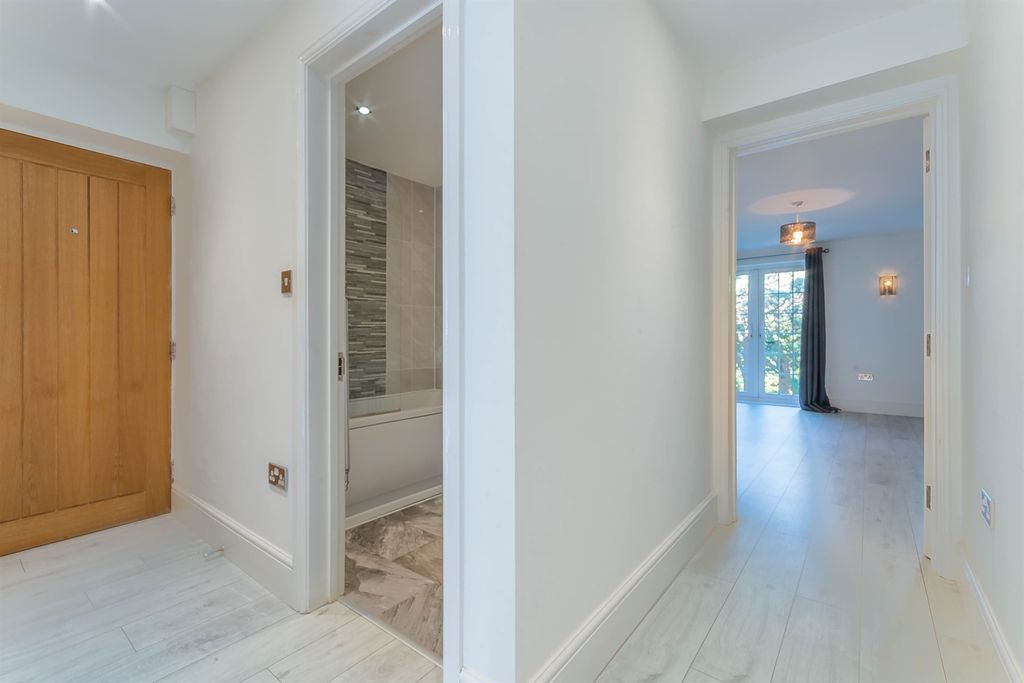 Additional image 11 of 2 bed flat for saleBeacon Hill, Maldon CM9