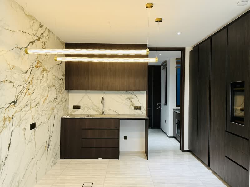 28 Leedon Heights photo 3