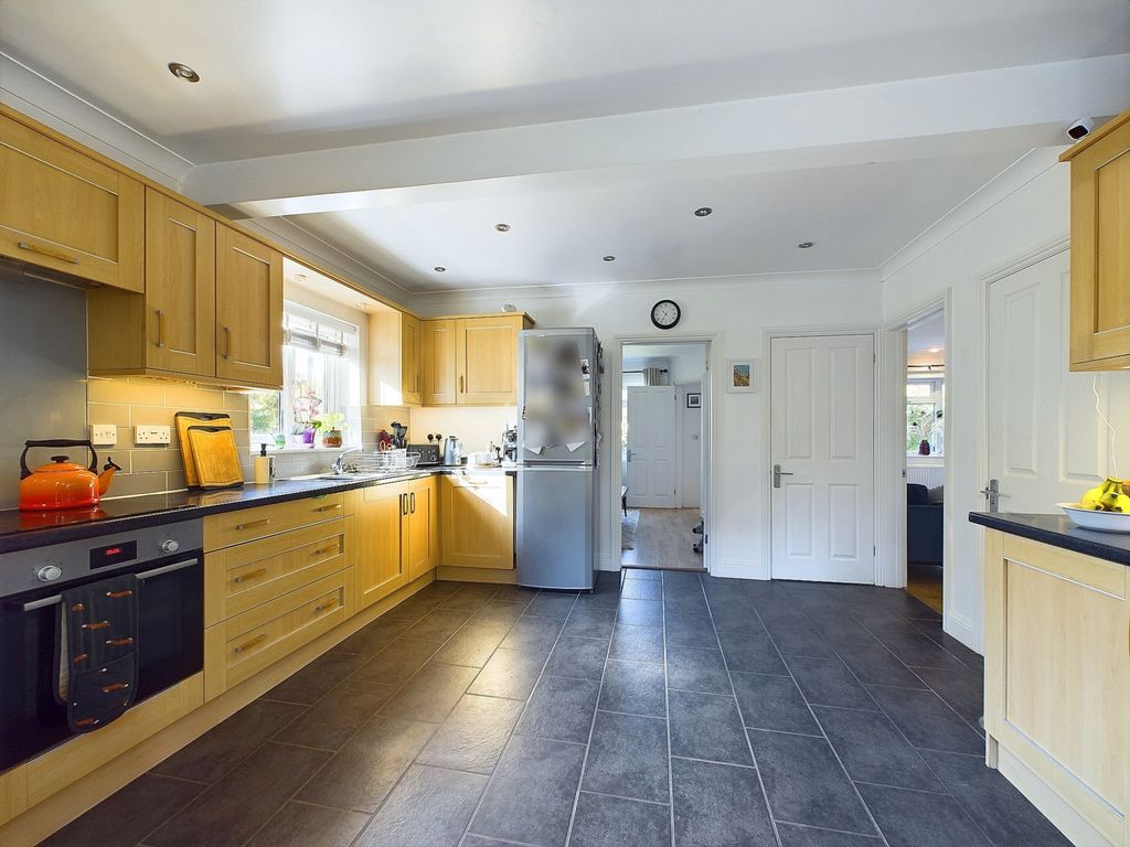 Additional image 10 of 3 bed semi-detached house for salePrinces Place, Princes Risborough, Buckinghamshire HP27