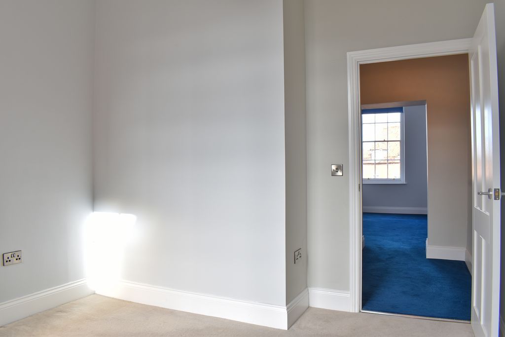 Additional image 10 of 2 bed flat for saleBalderton Gate, Newark NG24