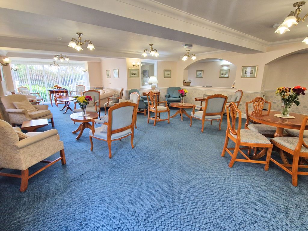 Additional image 11 of 1 bed flat for saleStoneleigh Court, John Street, Porthcawl CF36