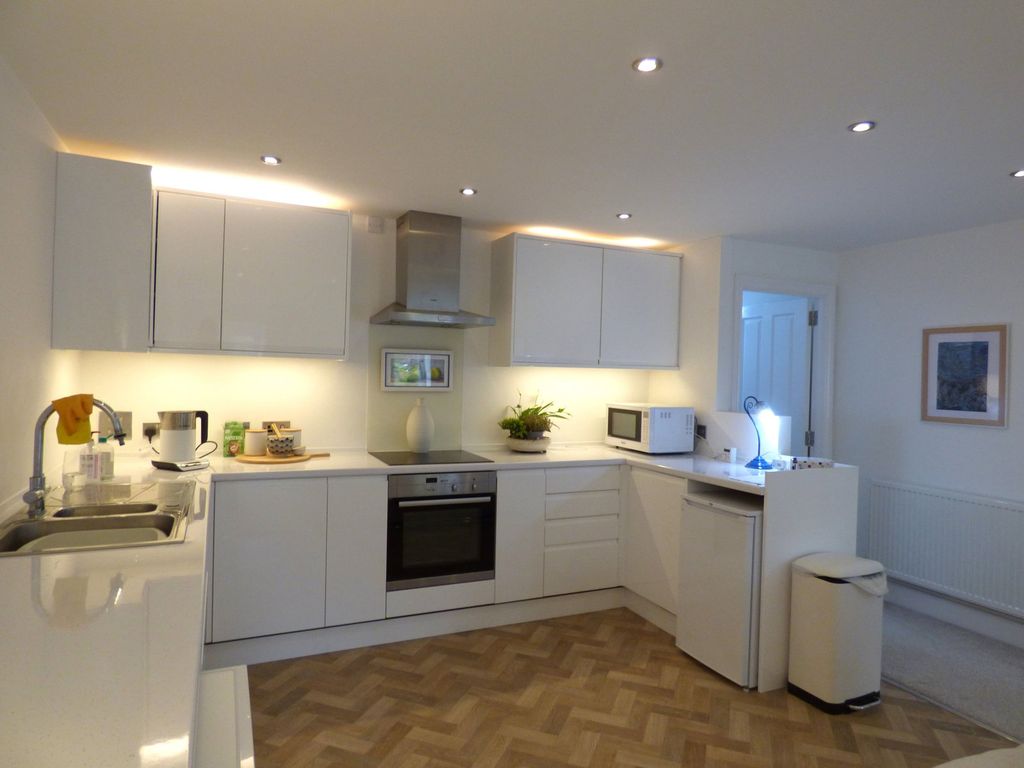 Additional image 4 of 2 bed flat for saleBellmere Gardens, Malvern, Worcestershire WR14