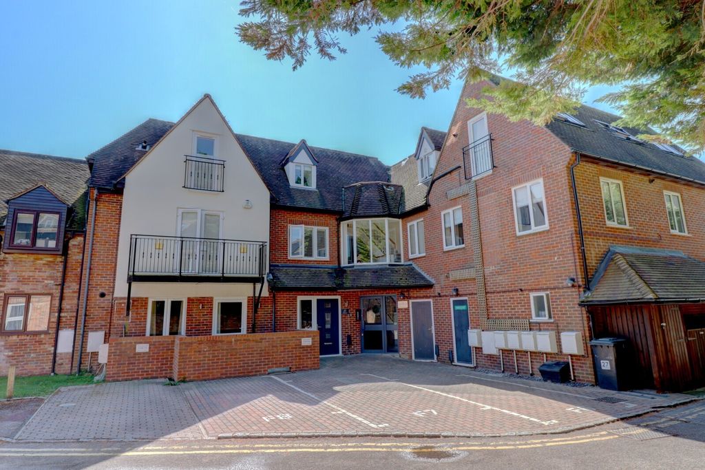 Additional image 9 of 1 bed flat for saleMalthouse Square, Princes Risborough, Buckinghamshire HP27