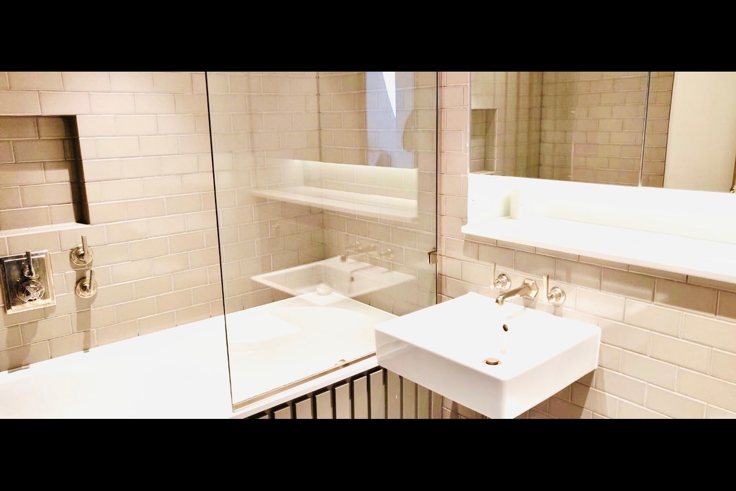 2 Bed Flat, Gray's Inn Road, WC1X, N1 7GU photo 3
