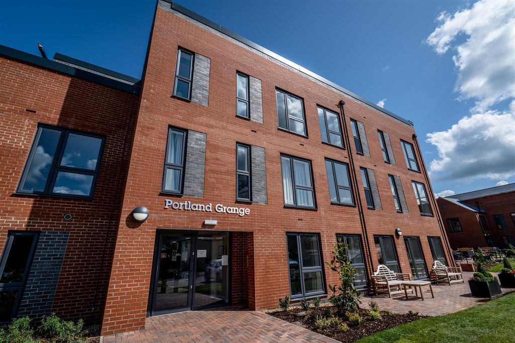 2 bed flat for salePortland Grange, Portland Street, Leek, Staffordshire ST13