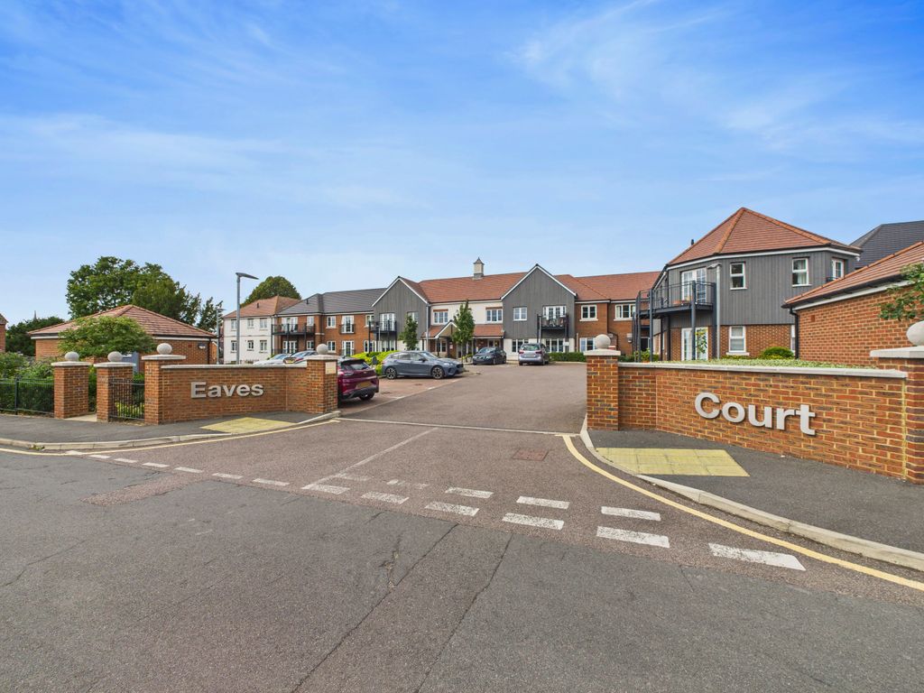 2 bed flat for saleThe Retreat, Princes Risborough, Buckinghamshire HP27