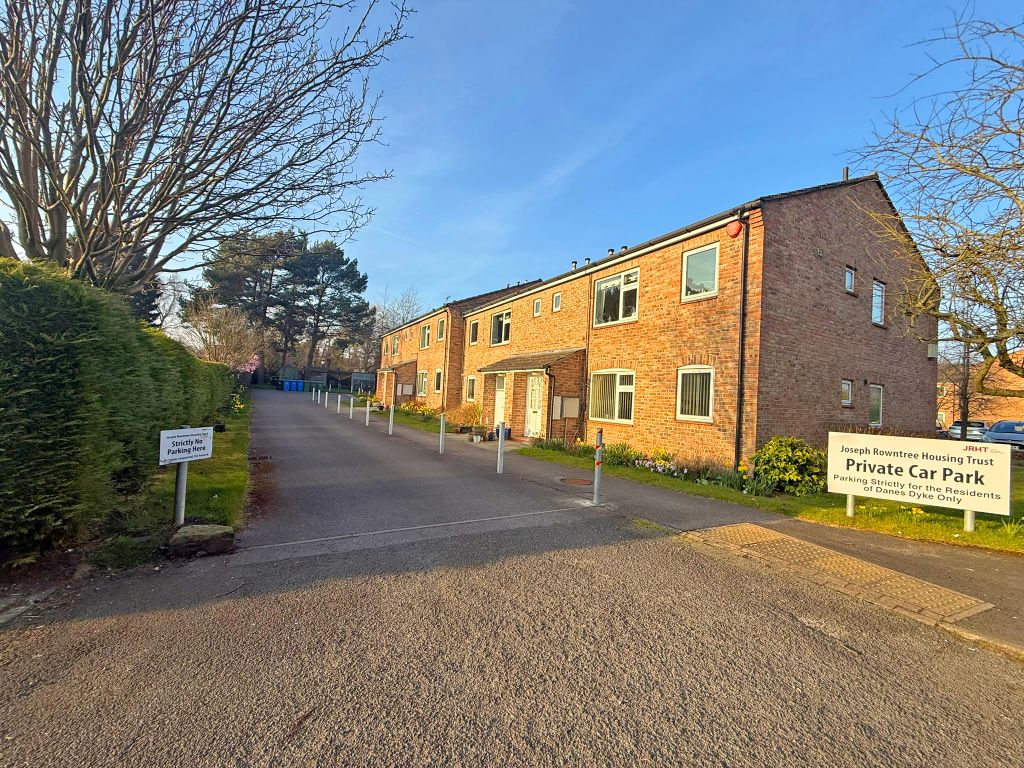 2 bed flat for saleNewby, Scarborough YO12