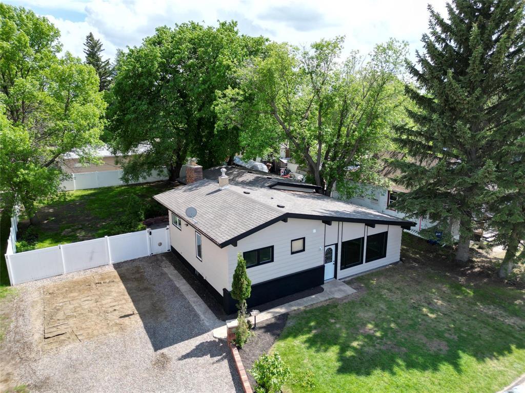 273 Princess Street W