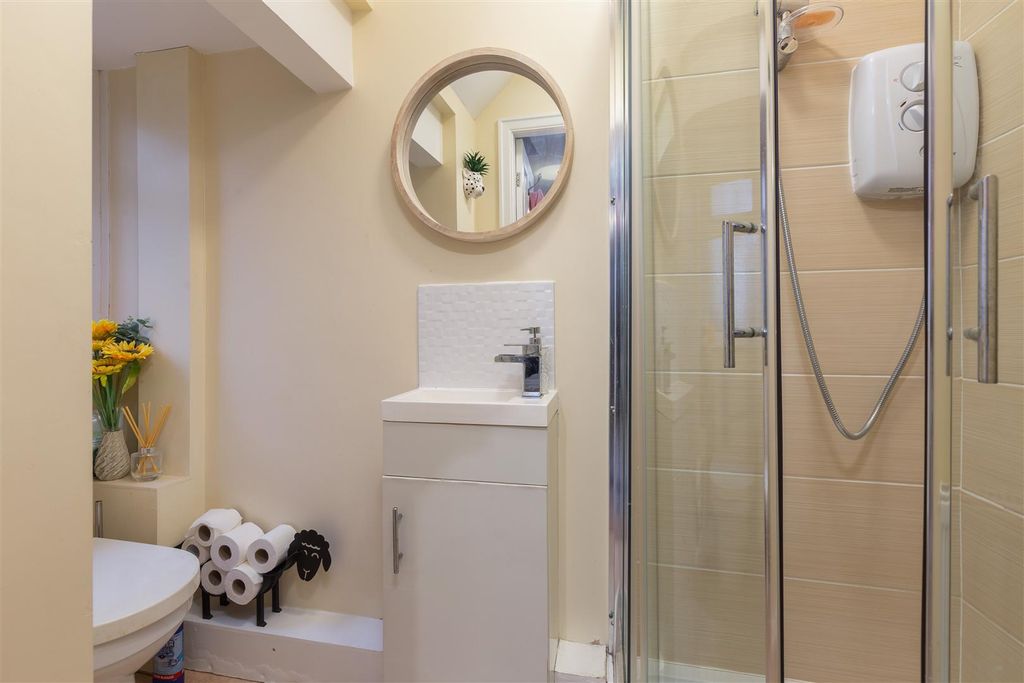Additional image 14 of 4 bed end terrace house for saleAvondale Road, Lancaster LA1