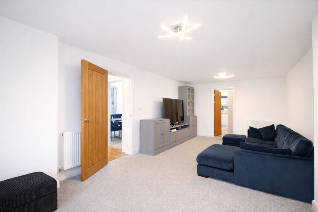 Additional image 9 of 5 bed semi-detached house for saleLlantwit Road, Treforest, Pontypridd CF37